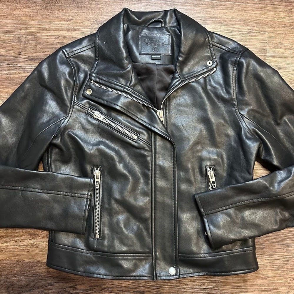 Womens Black Faux Leather Moto Jacket Asymmetrical Zip Cropped Style